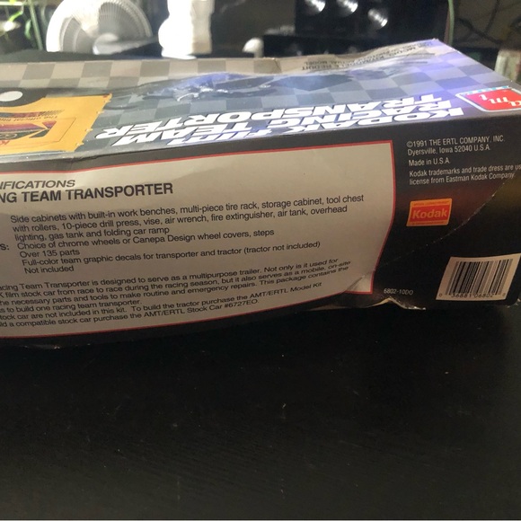 KODAK RACING TEAM TRANSPORTER - Picture 12 of 12